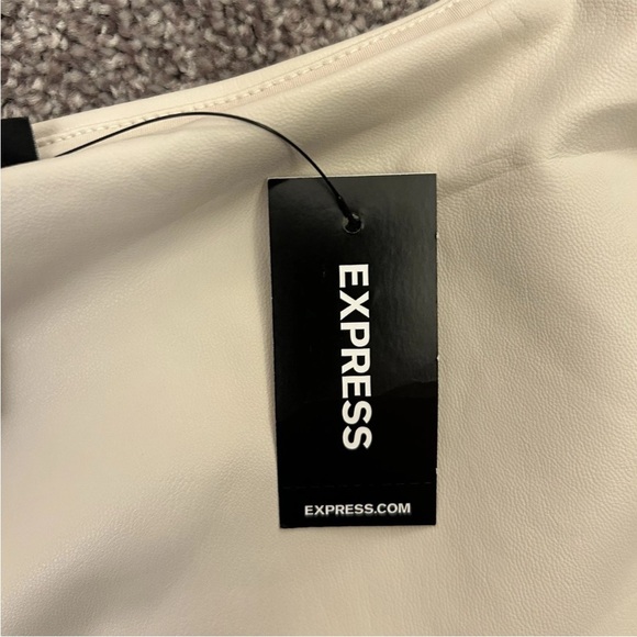 Express Women’s Body Contour Faux Leather Square Neck Cropped Tank Size XL - NWT - Picture 13 of 16